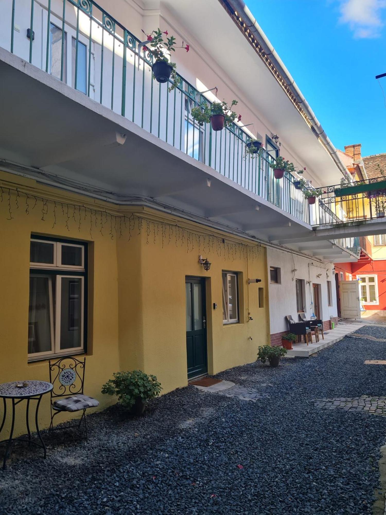 Apartament Central V&P Sibiu Ngoại thất bức ảnh